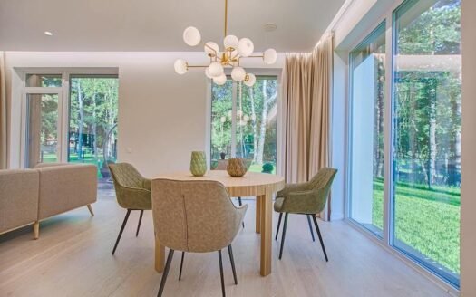 Gorgeous Studio for Rent